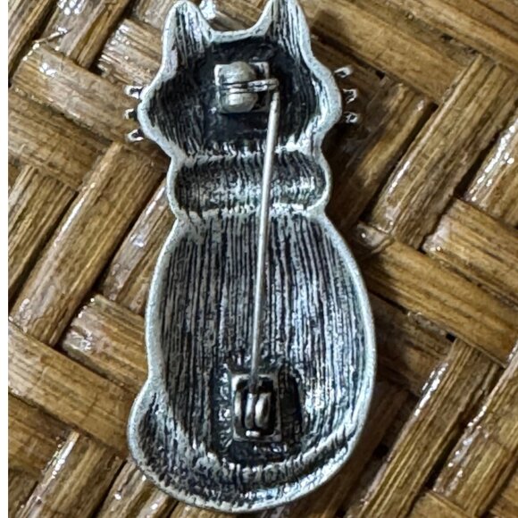 Halloween-Themed Black Cat Brooch With Star & Pumpkin Design - Picture 3 of 4